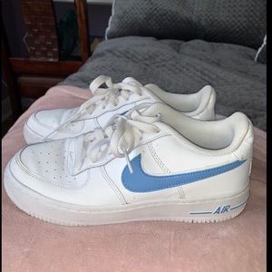 Air Force 1s size 4.5 kids or 7 women’s